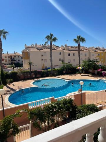 Apartment In La Mata Eneas 6 Торевиеха Екстериор снимка